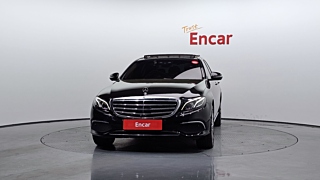 MERCEDES BENZ E-CLASS W213 2017