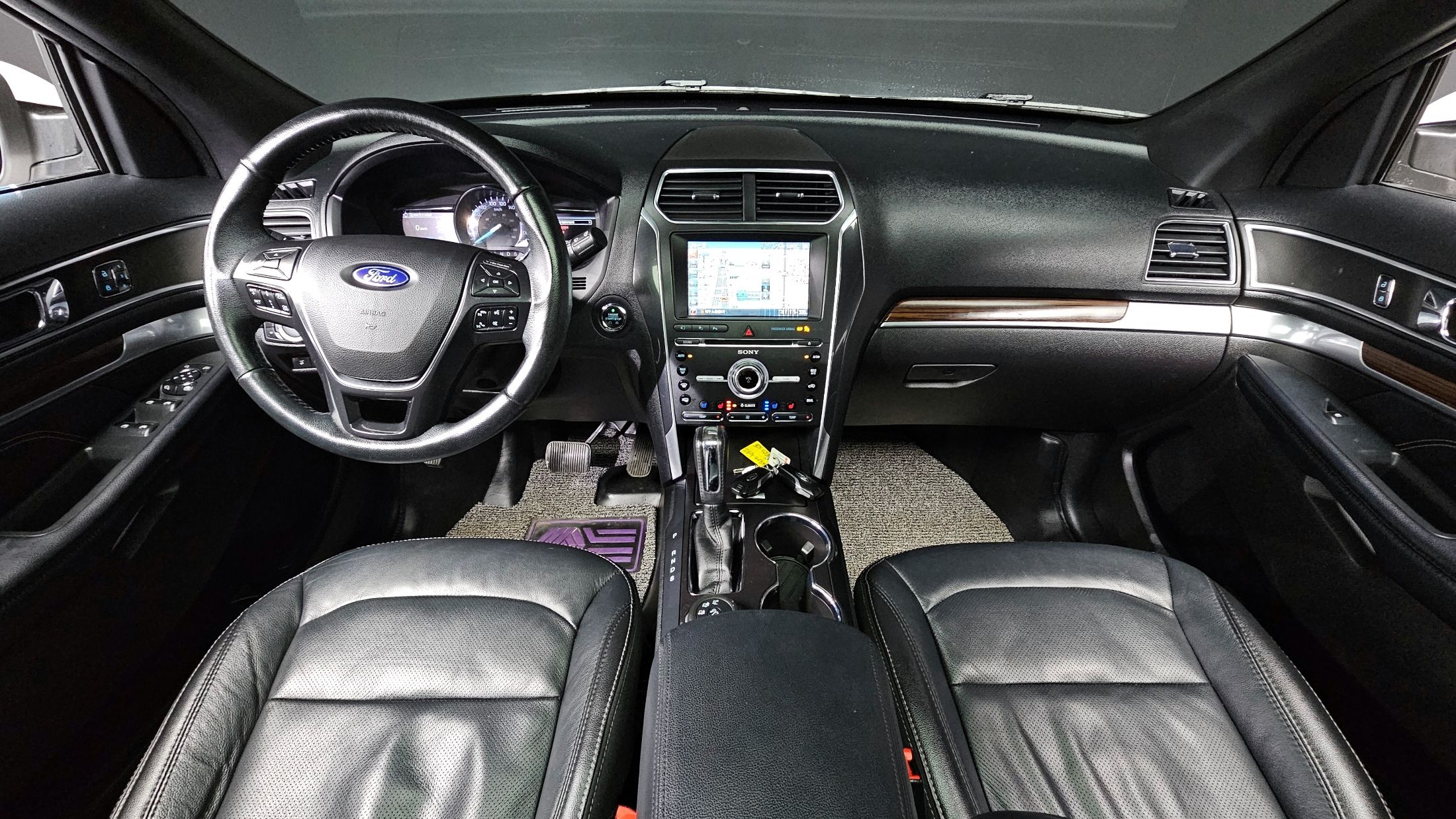 FORD EXPLORER 2017