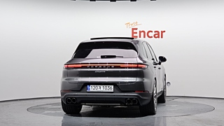 PORSCHE CAYENNE PO536 2023