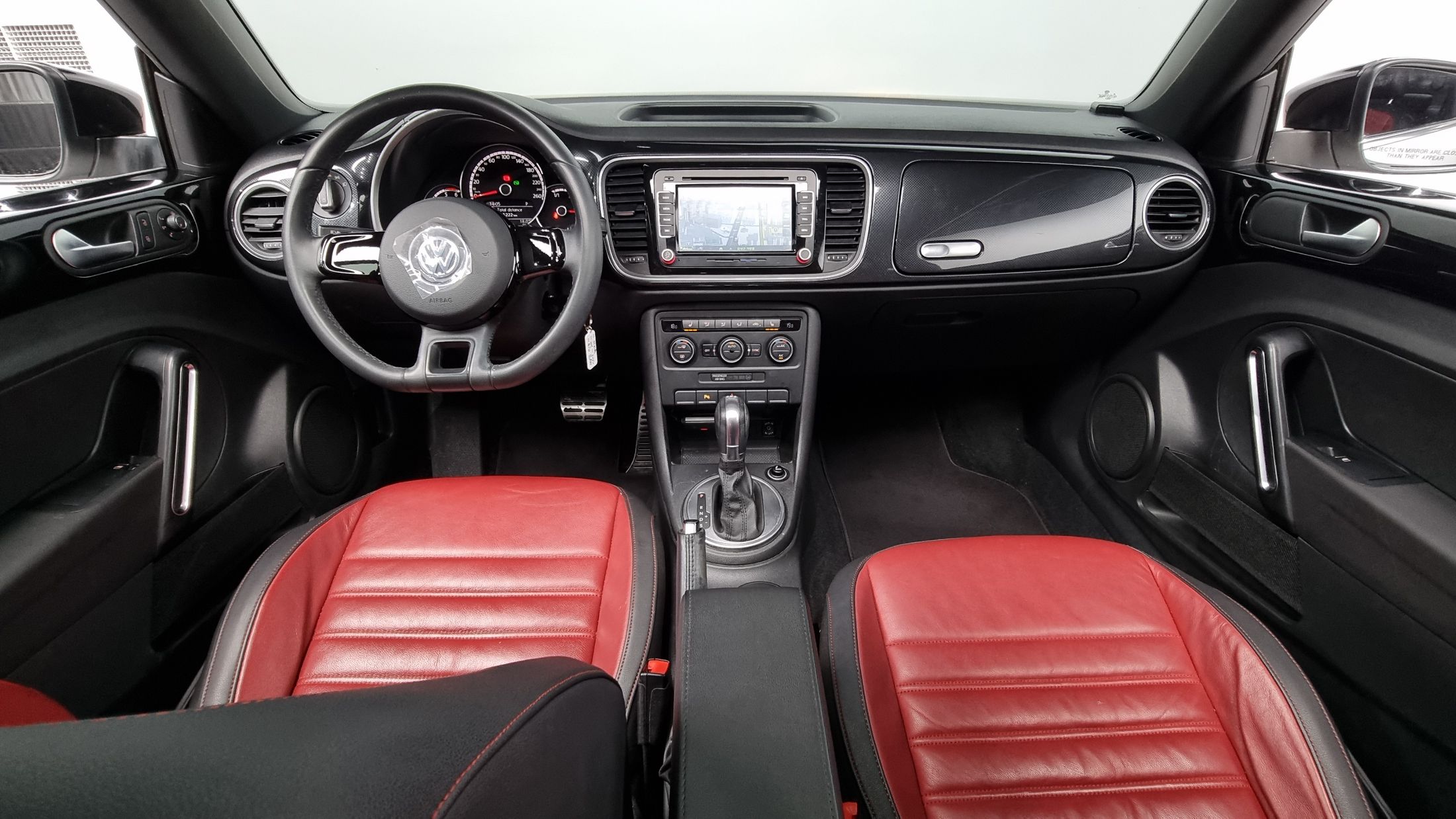 VOLKSWAGEN BEATLE 2015
