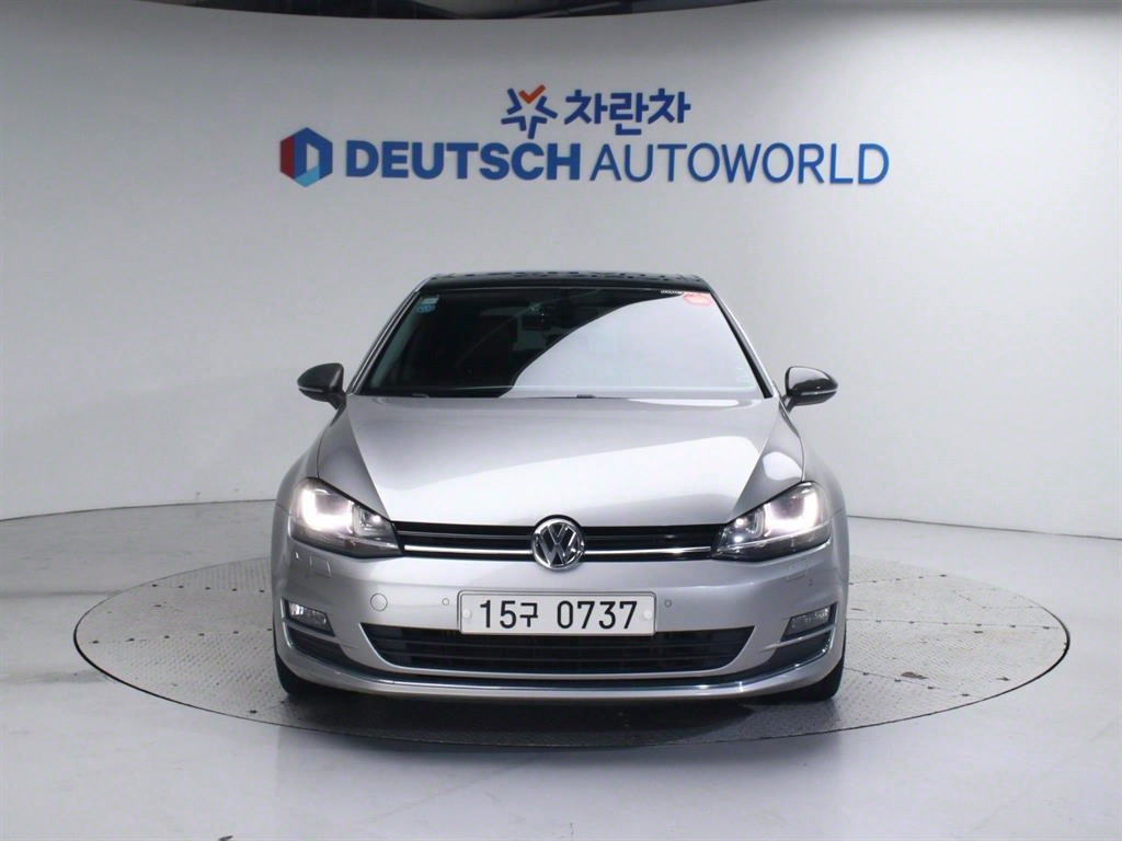 VOLKSWAGEN GOLF 2016