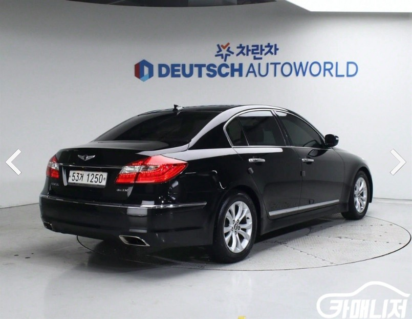 HYUNDAI GENESIS 2013