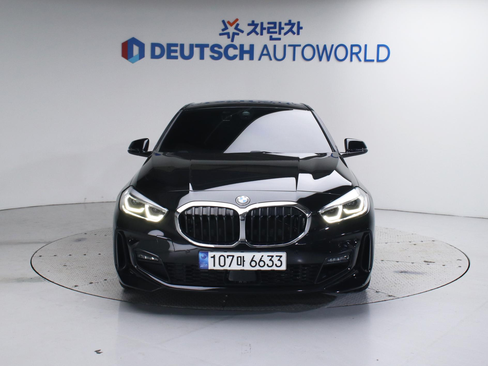 BMW 1-SERIES F40 2022