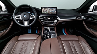 BMW 5-SERIES G30 2022