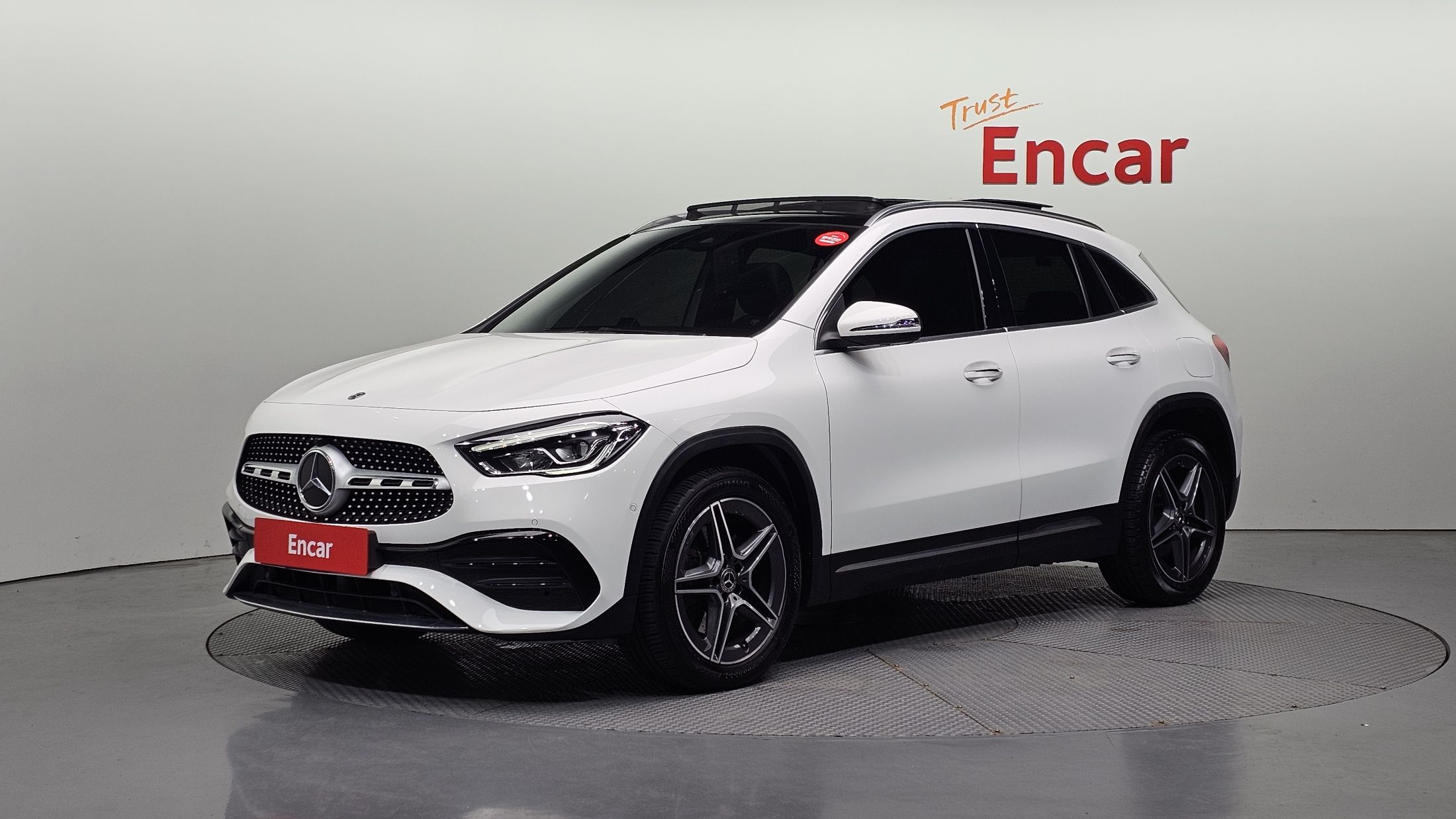 MERCEDES BENZ GLA-CLASS H247 2020