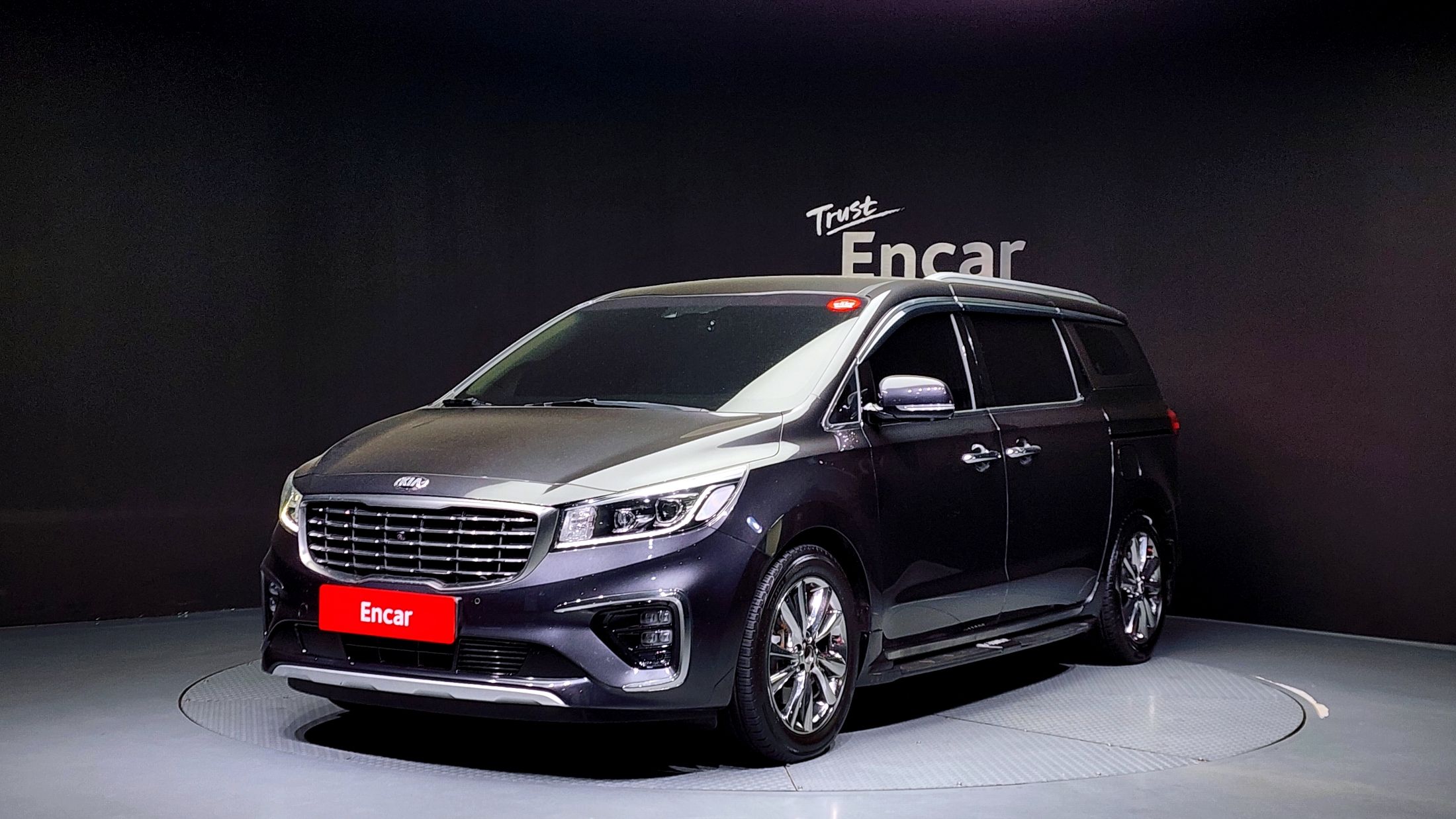 KIA CARNIVAL 2018