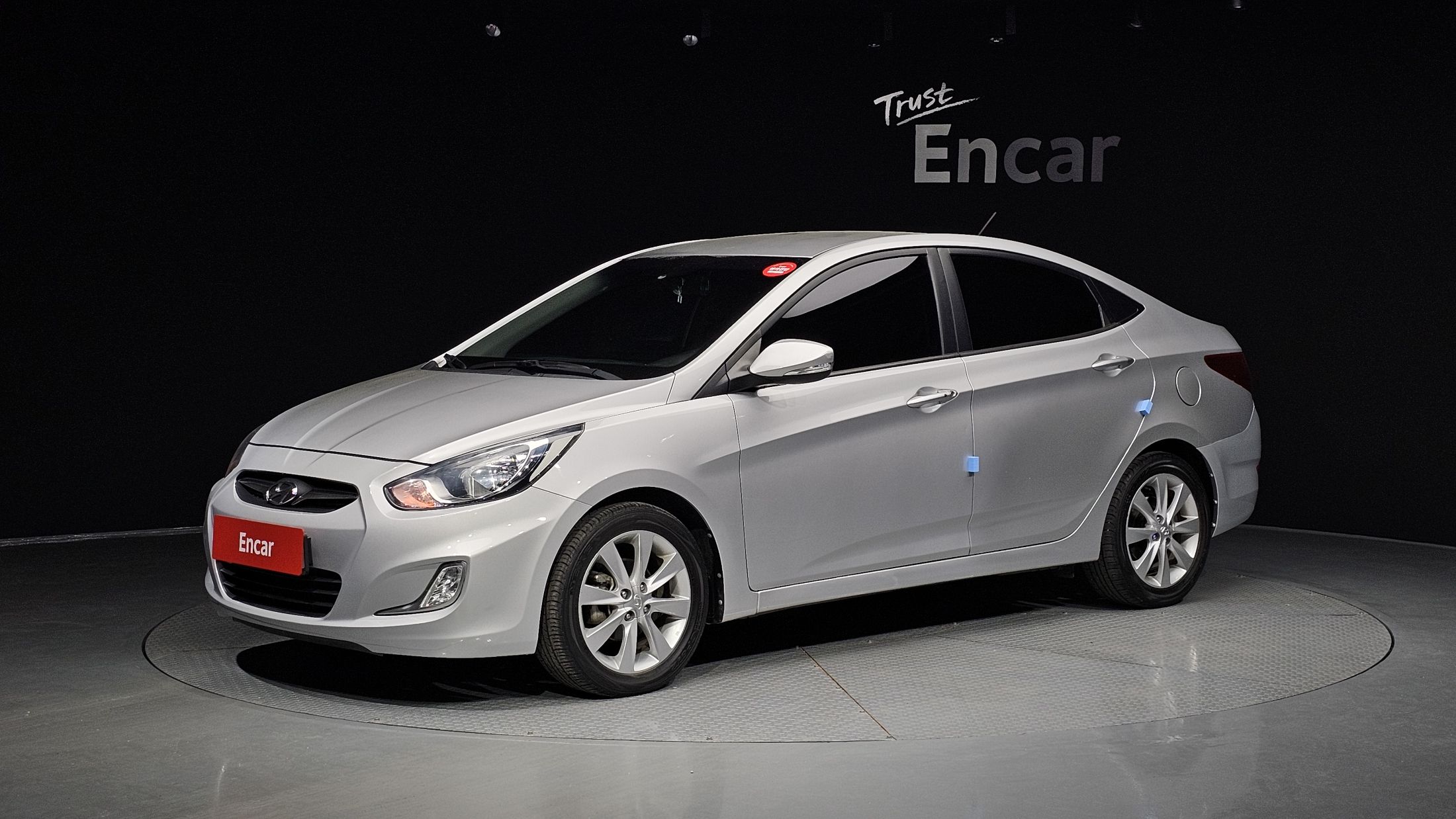 HYUNDAI ACCENT NEW 2011