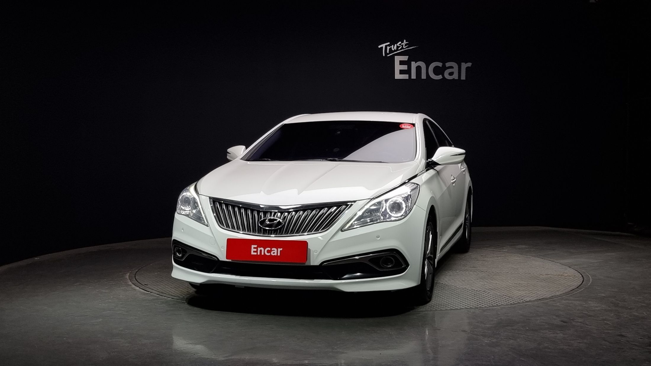 HYUNDAI GRANDEUR HG 2014