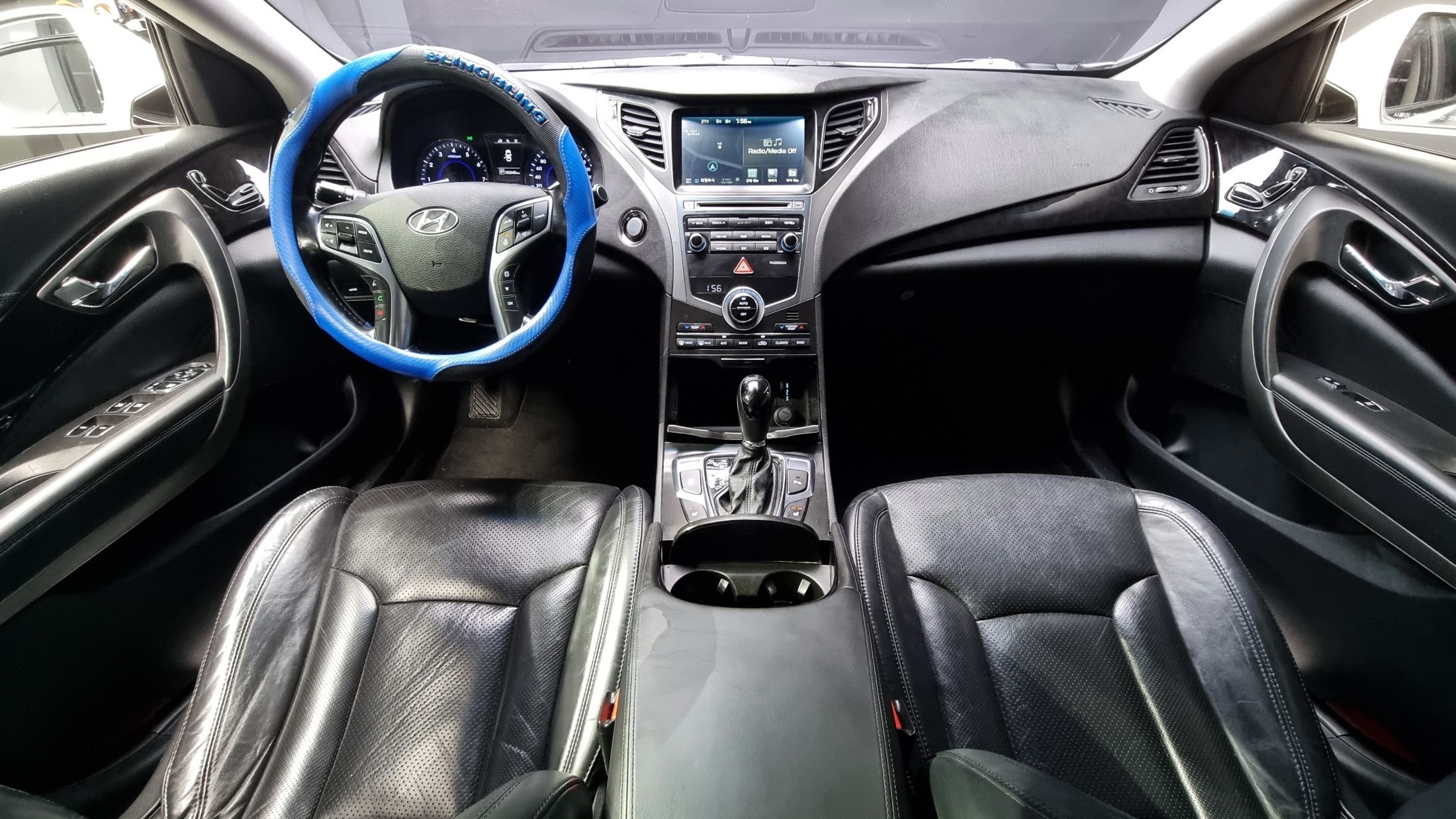 HYUNDAI GRANDEUR HG 2014