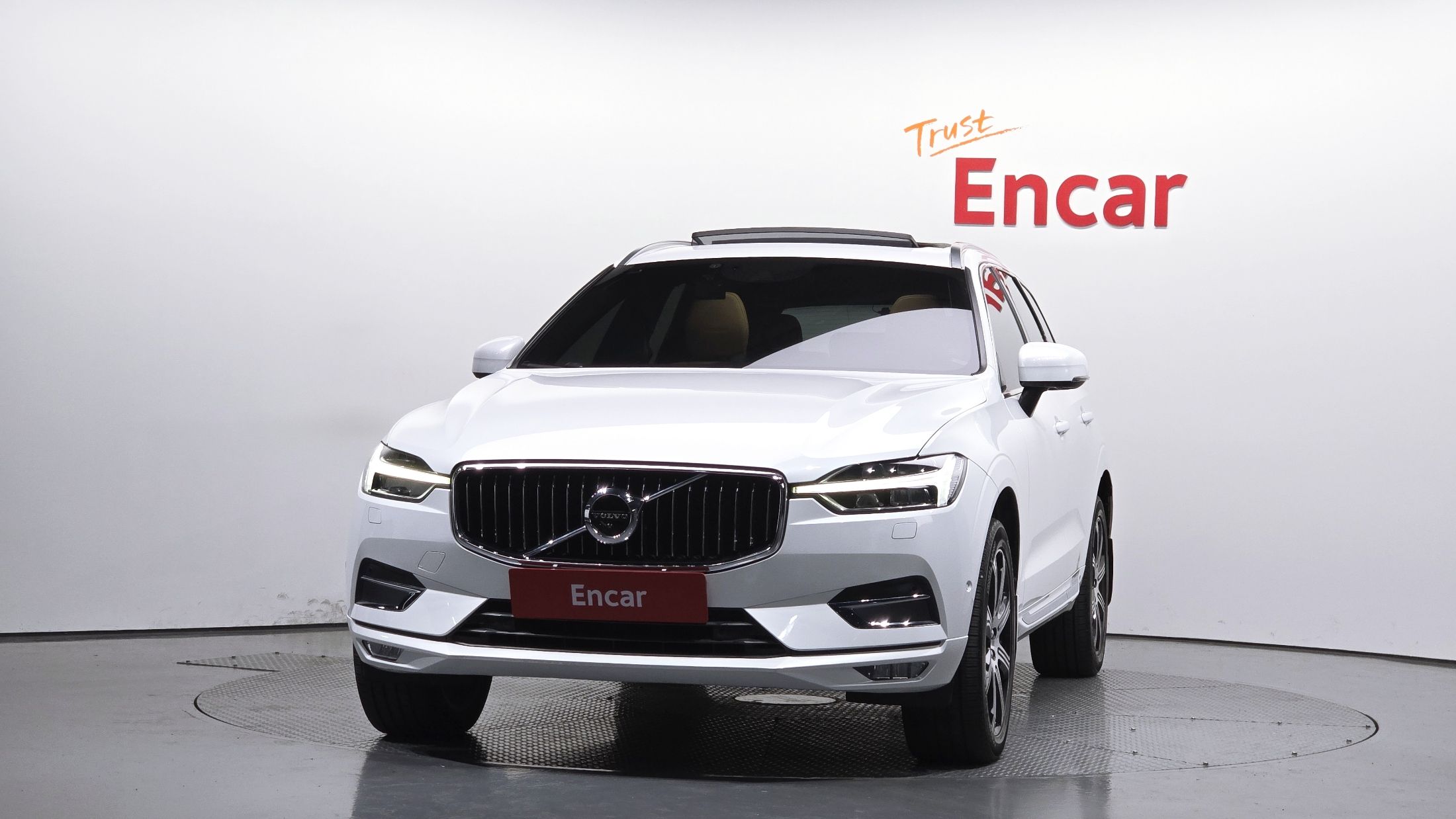 VOLVO XC60 2019