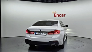 BMW 5-SERIES G30 2017