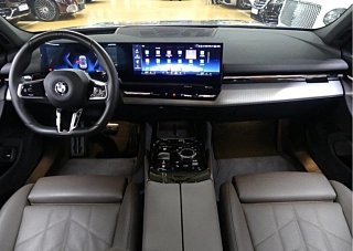 BMW 5-SERIES G60 2024