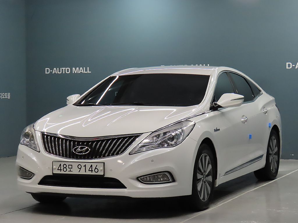 HYUNDAI GRANDEUR HG HYBRID 2014