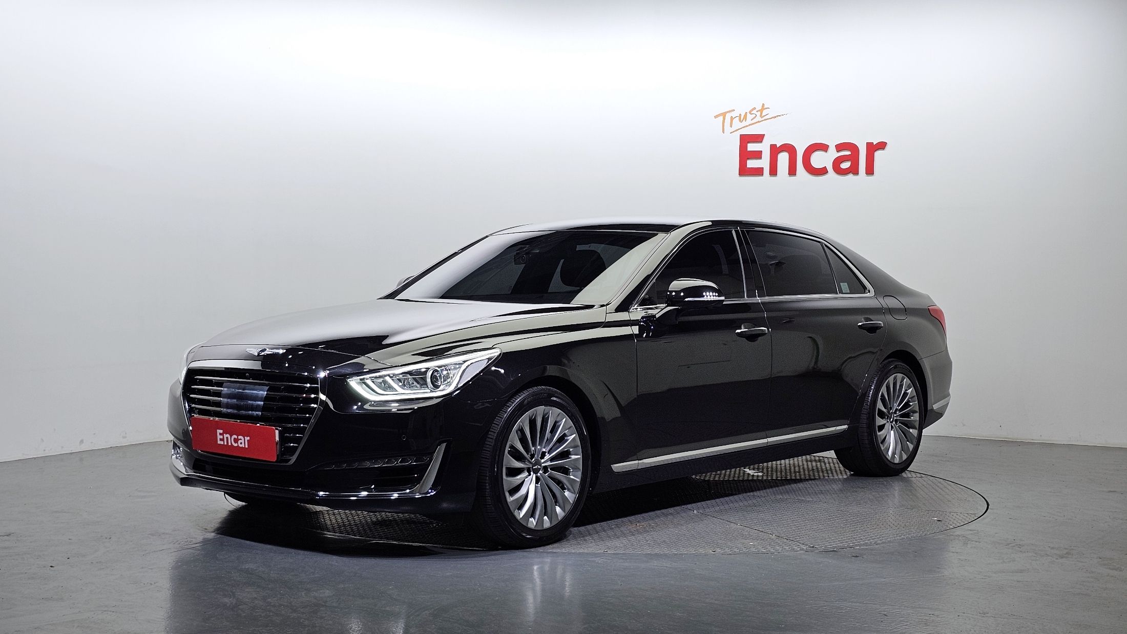 GENESIS EQ900 2018
