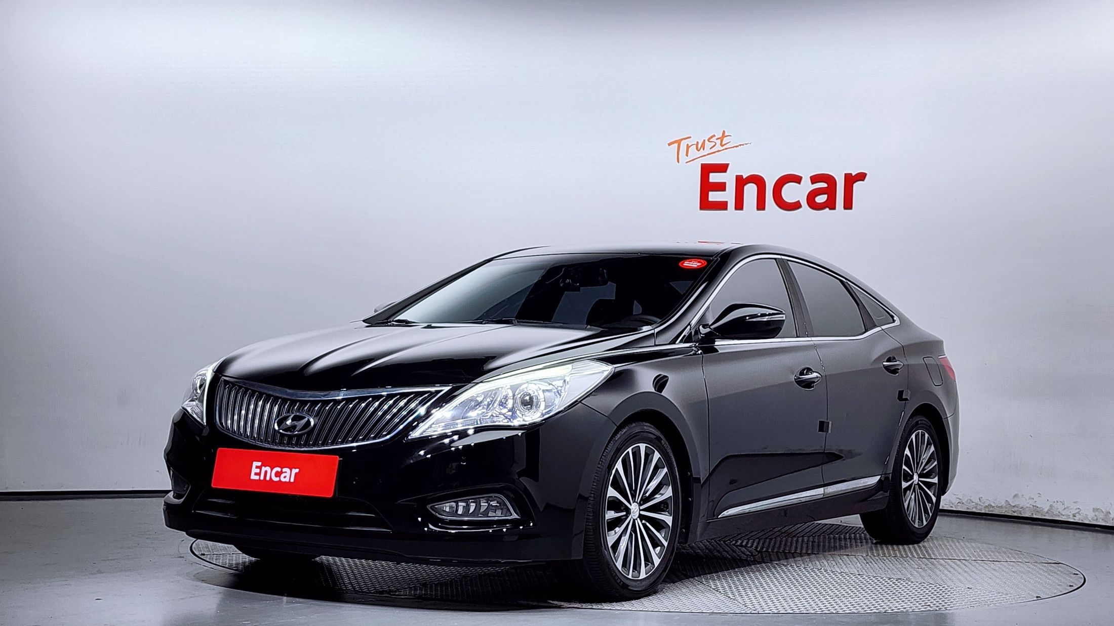 HYUNDAI GRANDEUR HG 2013