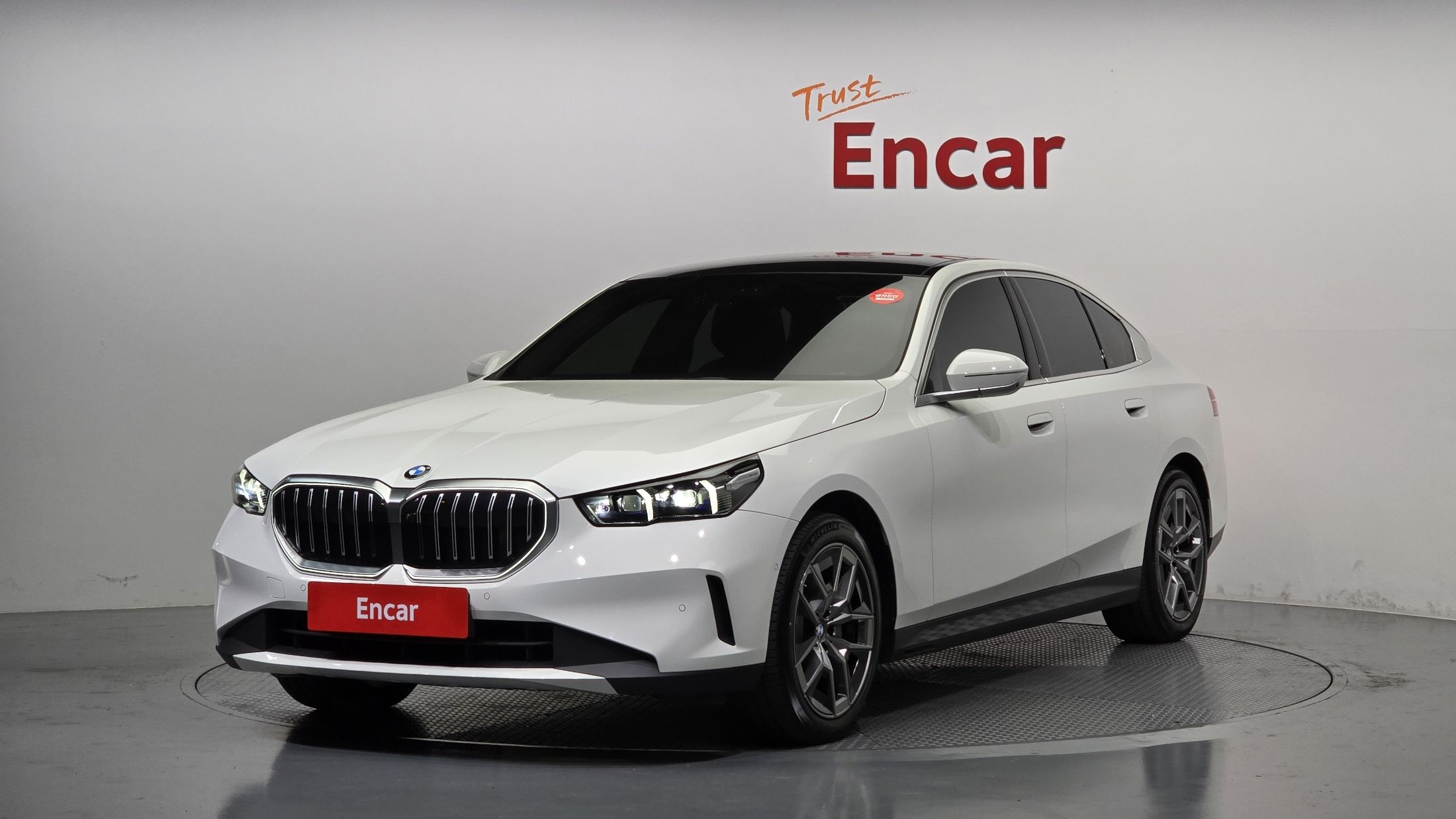 BMW 5-SERIES G60 2024