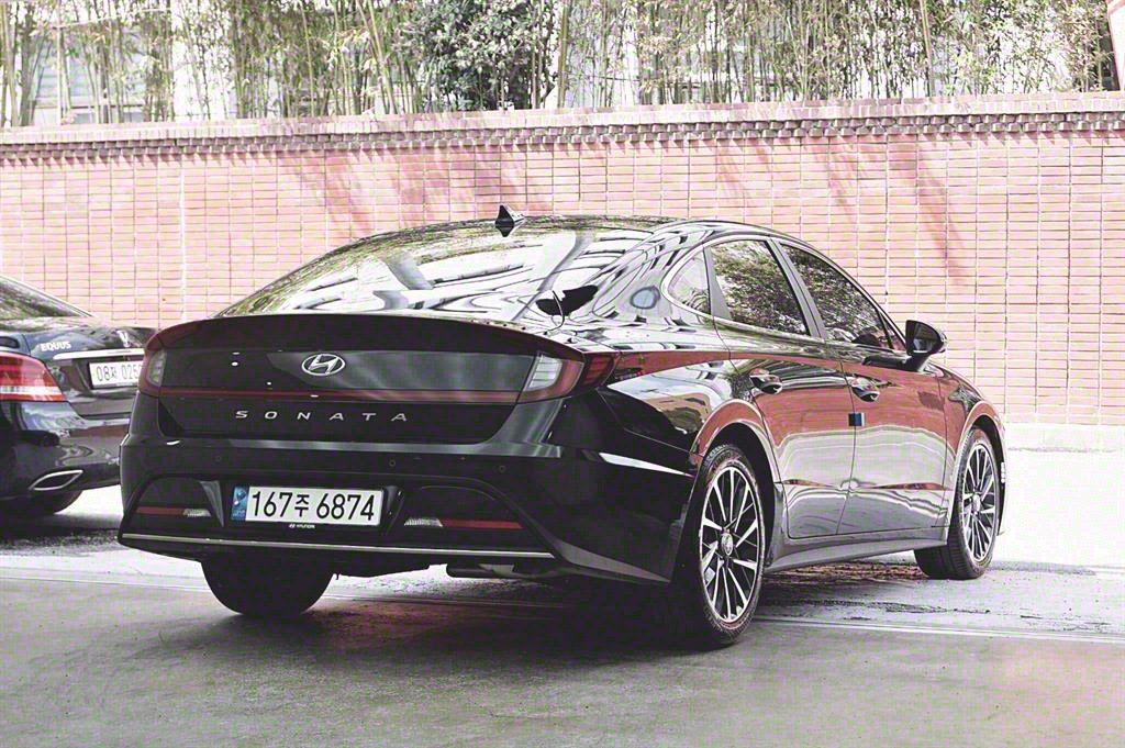 HYUNDAI SONATA DN8