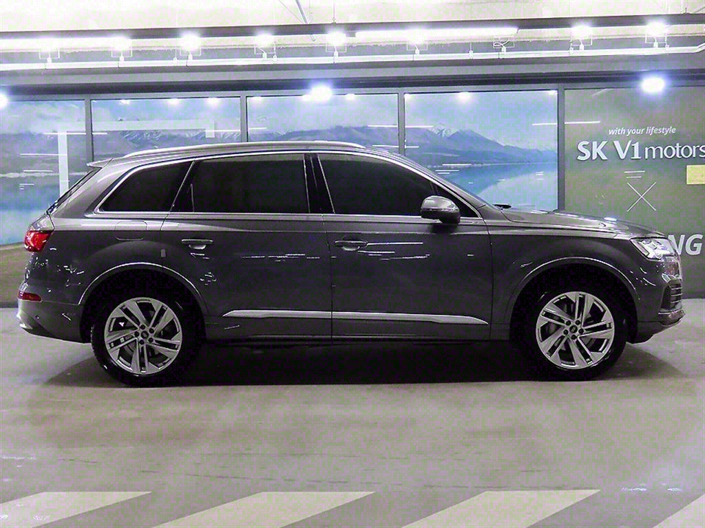 AUDI Q7 4M