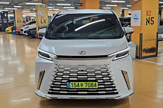 Заказать LEXUS LM