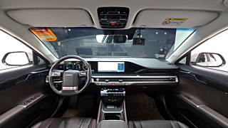 HYUNDAI GRANDEUR HYBRID GN7 2023