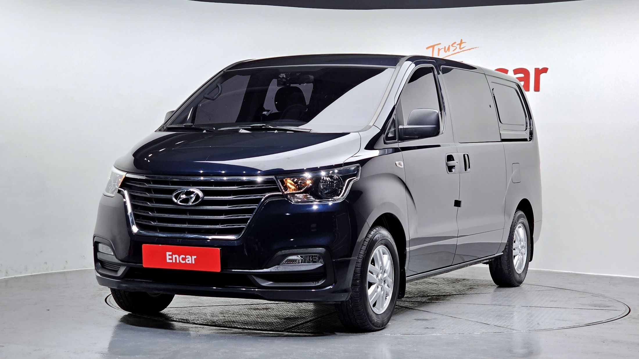 HYUNDAI STAREX GRAND