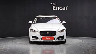 JAGUAR XF X260 2016