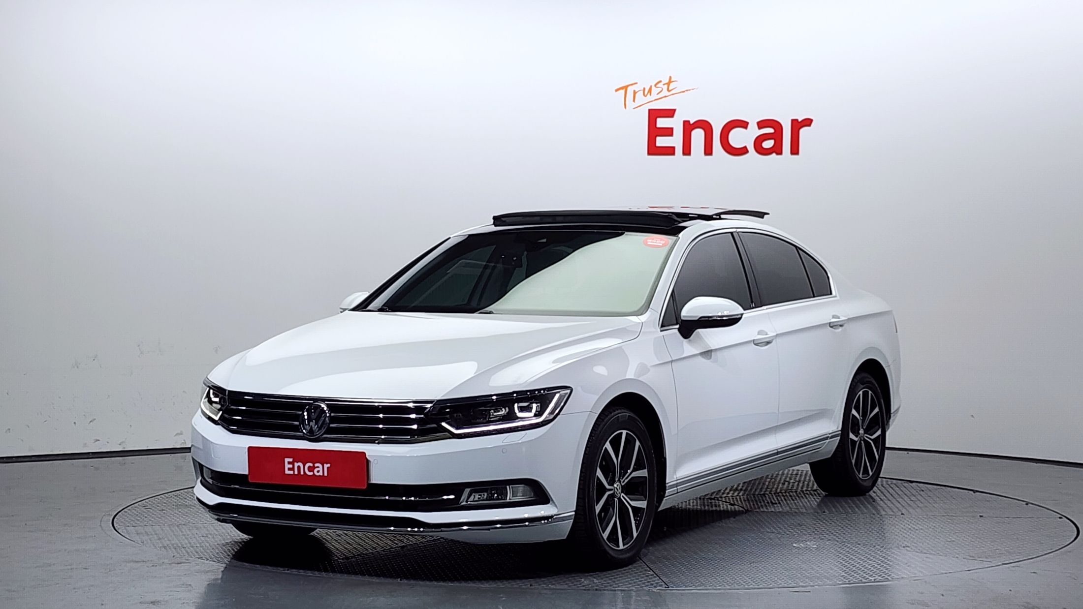VOLKSWAGEN PASSAT GT B8 2018