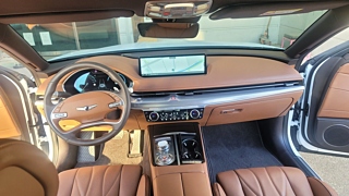 GENESIS G80 RG3 2023