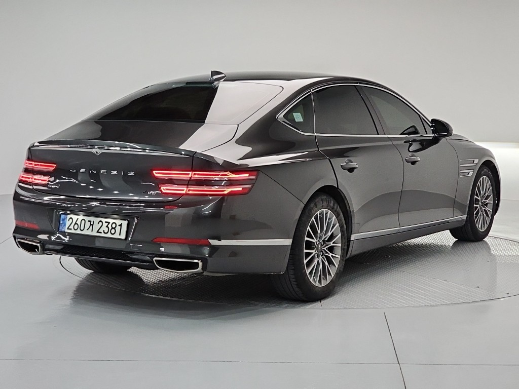 GENESIS G80 RG3 2022