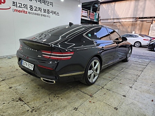 GENESIS G80 RG3 2022