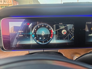 MERCEDES BENZ E-CLASS W213 2018