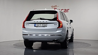 VOLVO XC90 2021