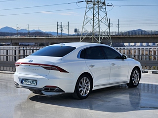 HYUNDAI GRANDEUR IG HYBRID 2021