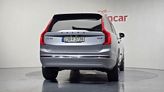 VOLVO XC90 2021