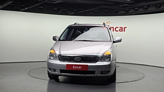 KIA CARNIVAL R 2011