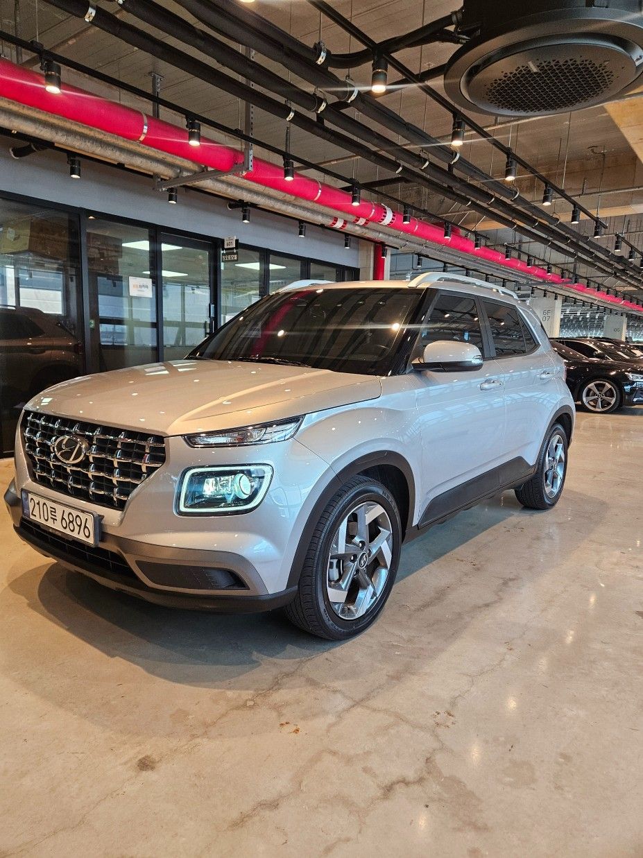 HYUNDAI VENUE 2021