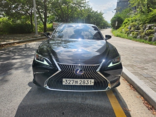 LEXUS ES300H 2021