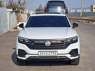VOLKSWAGEN TOUAREG 2020
