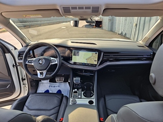 VOLKSWAGEN TOUAREG 2020