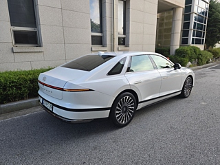 HYUNDAI GRANDEUR HYBRID GN7 2023
