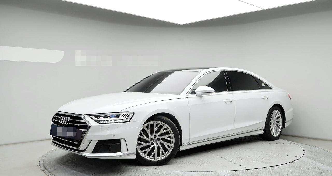 AUDI A8 D5 2020