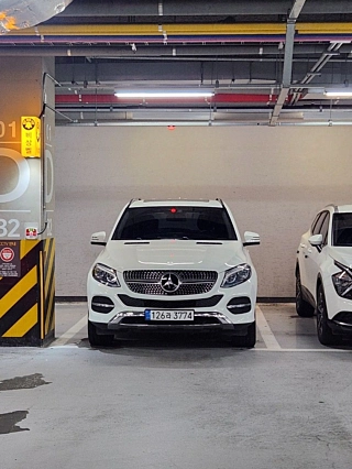 MERCEDES BENZ GLE-CLASS W166 2016
