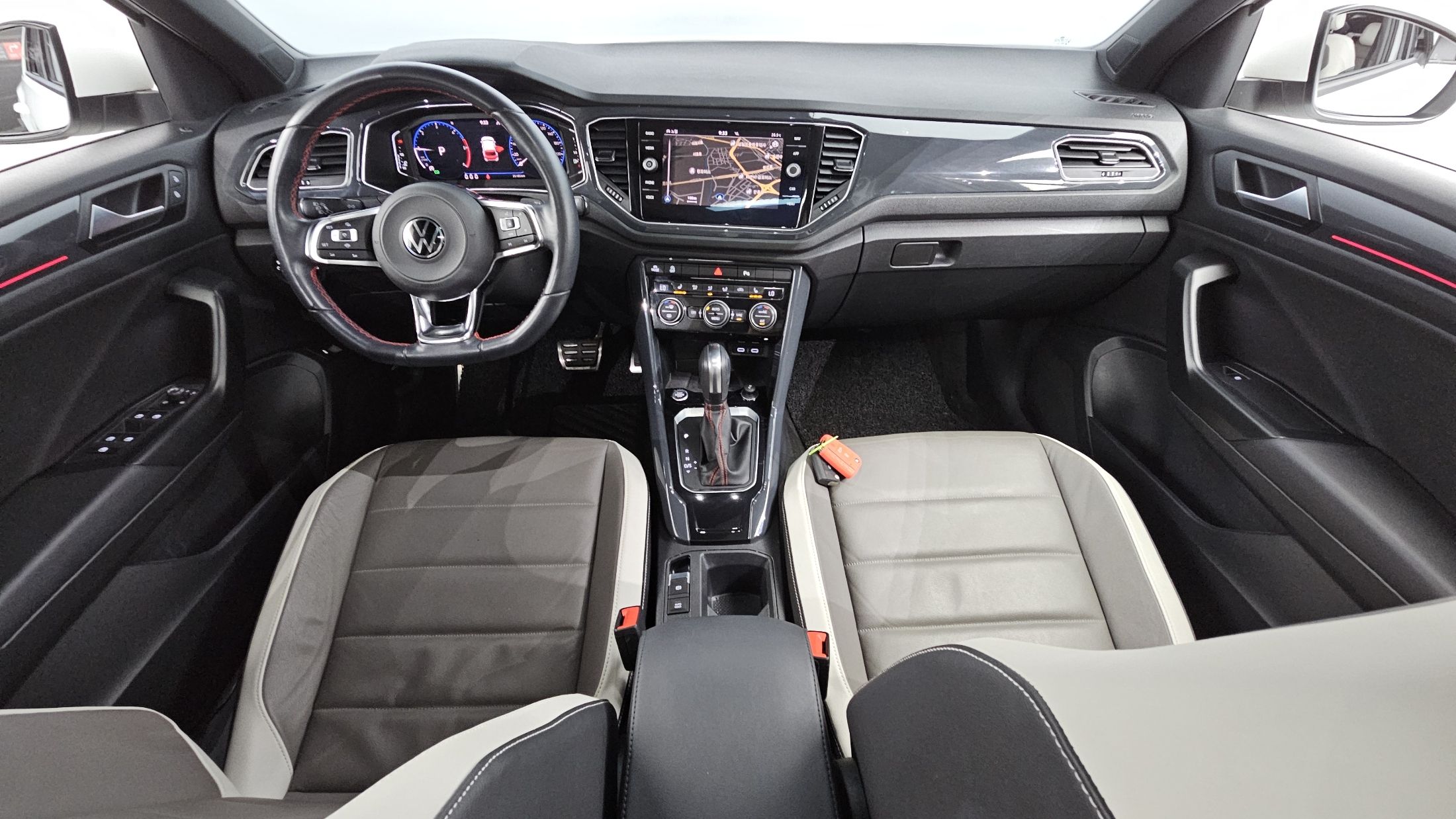 VOLKSWAGEN T-ROC 2021