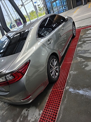 LEXUS ES300H 2017