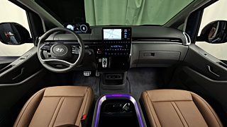 HYUNDAI STARIA  4WD Lounge 7 Seater 2024