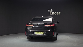 BMW 7-SERIES G70 2024