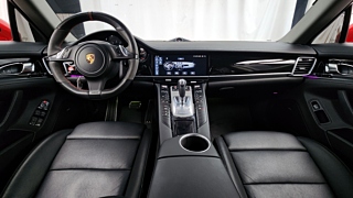 PORSCHE PANAMERA 2016
