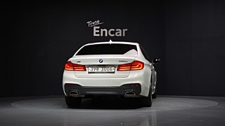 BMW 5-SERIES G30 2018