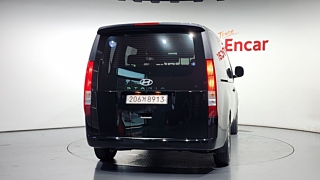 HYUNDAI STARIA 2024