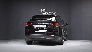 TESLA MODEL X  AWD 2024
